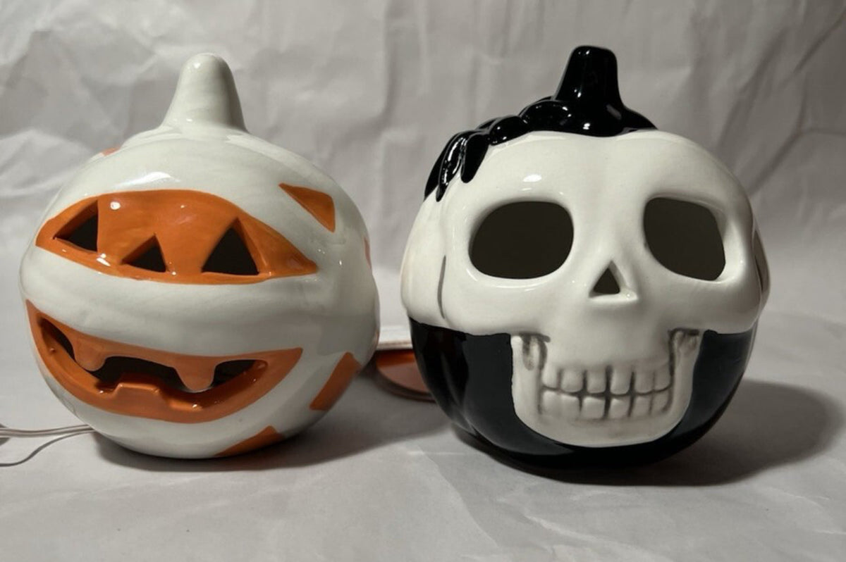 Ceramic LED mummy pumpkin or skull with spider, pair or each - additional view